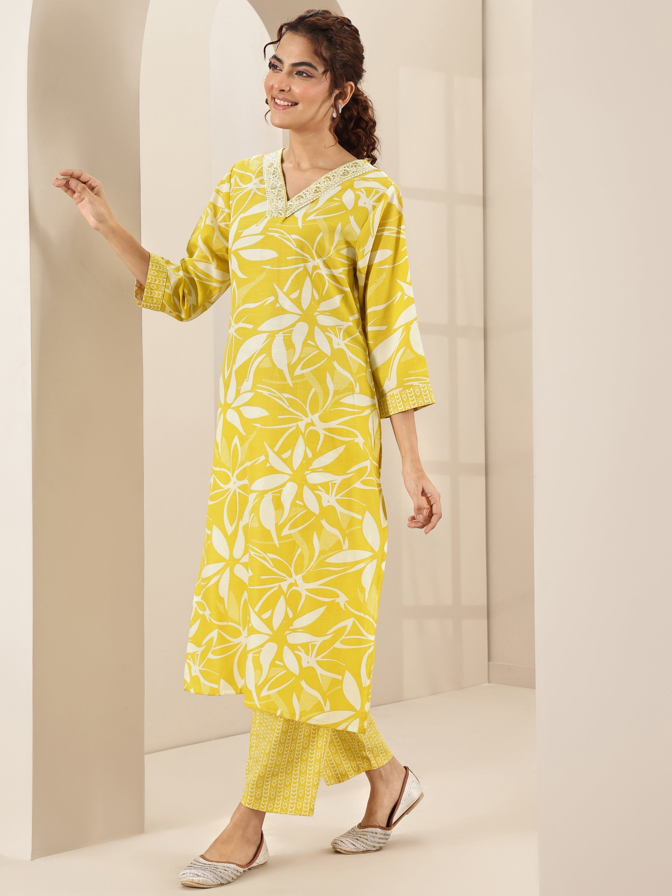 Gerua Yellow Printed Cotton Blend Straight Suit Sets With Dupatta