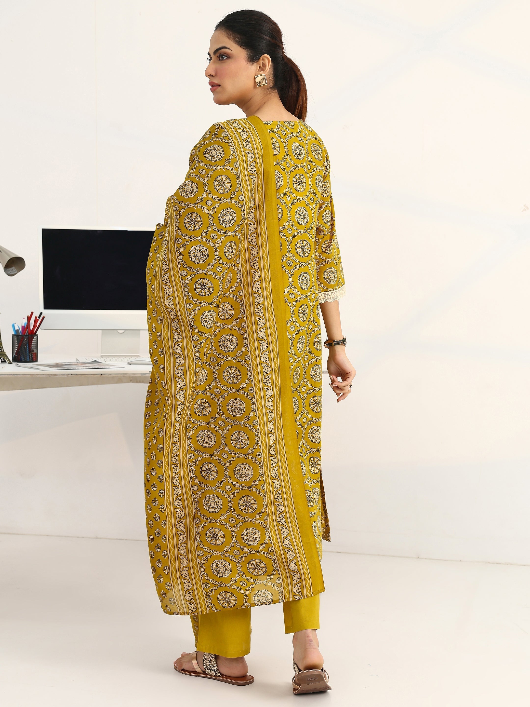 Gerua Green Floral Printed Cotton Blend A-Line Suit Set With Dupatta